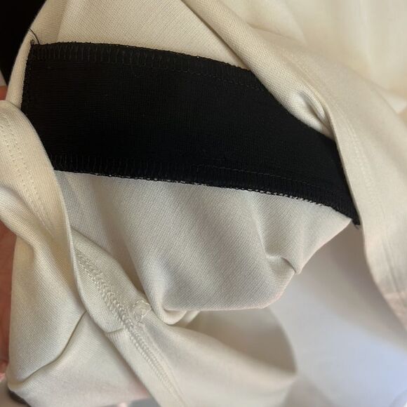 Chico's white top with Black sleeves and faux zipper pockets - Picture 5 of 6